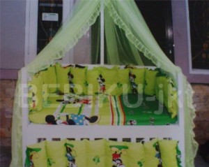 box bayi kayu green mickey